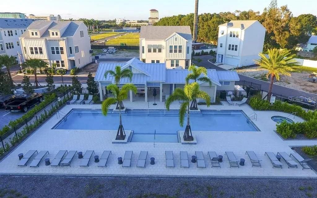 2328 Lindstrom Street , Sarasota, FL 34237 Photo