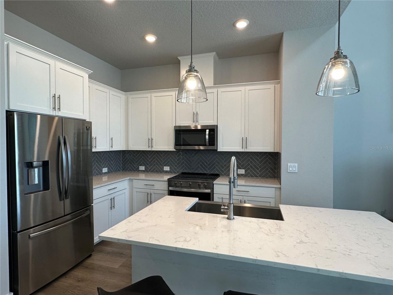2328 Lindstrom Street , Sarasota, FL 34237 Photo