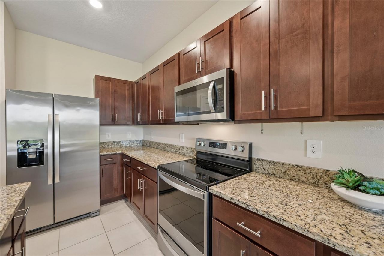 8657 Milestone Drive, Sarasota, FL 34238 Photo