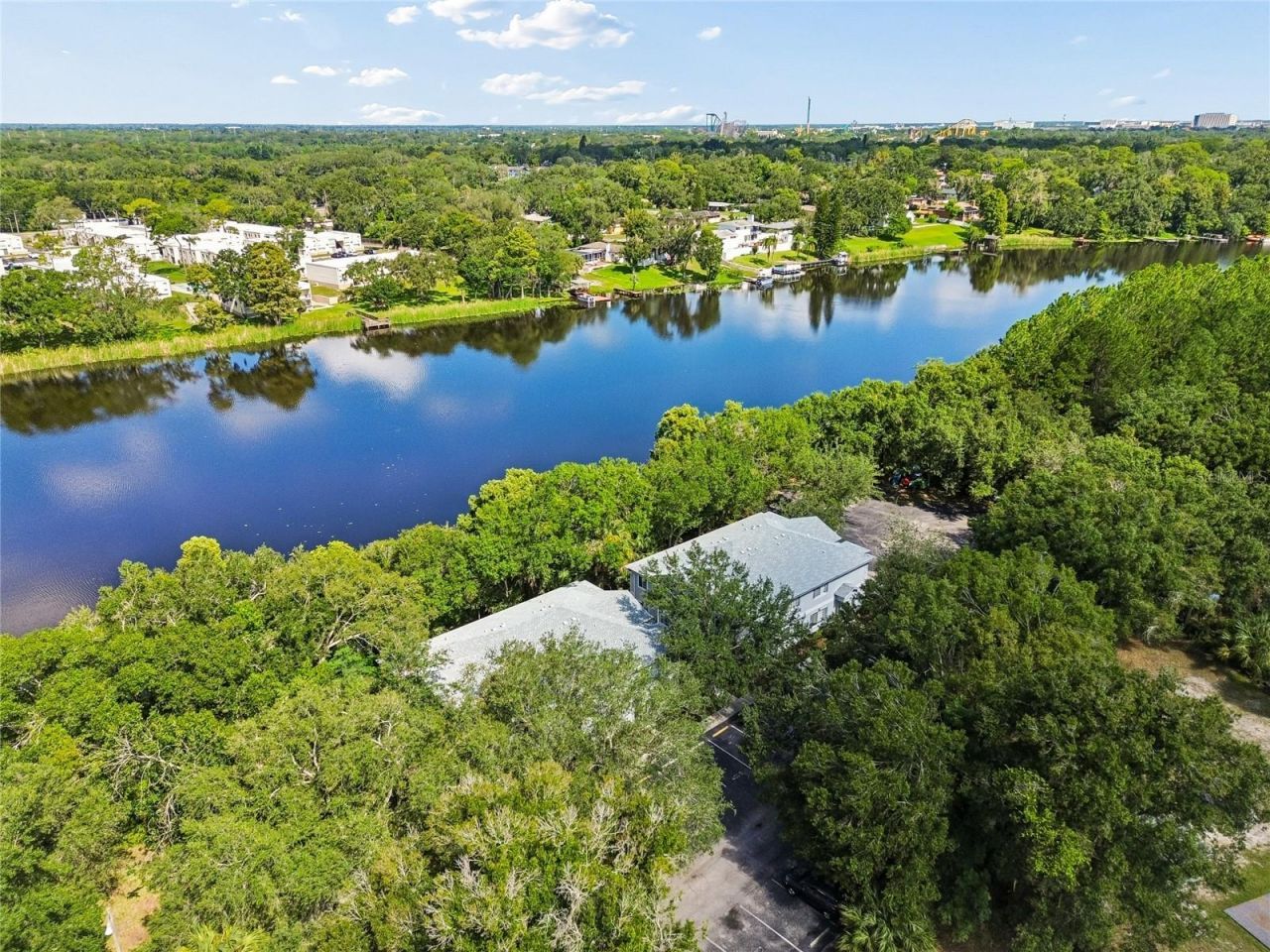 4009 Dolphin Drive, Tampa, FL 33617 Photo