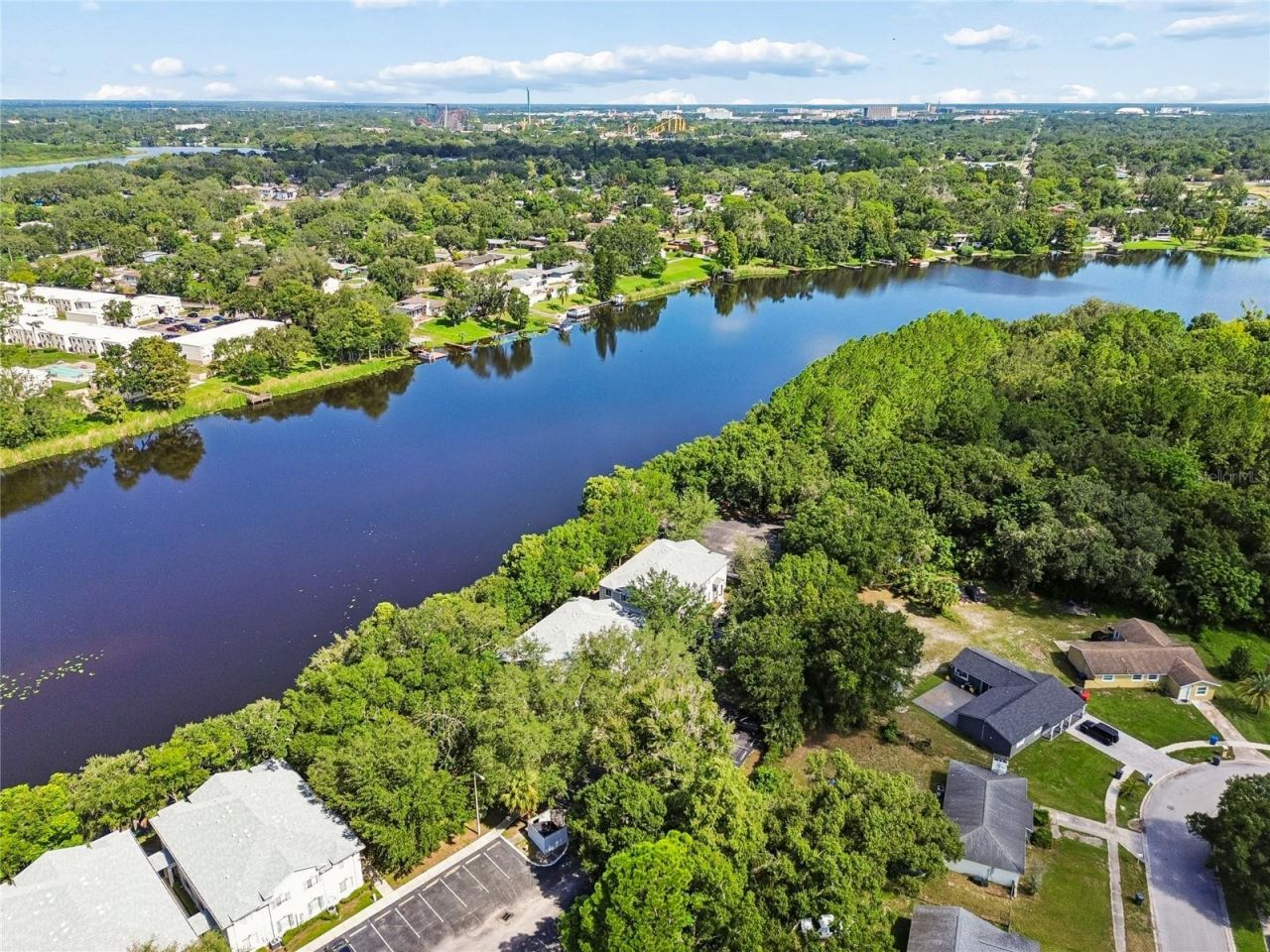 4009 Dolphin Drive, Tampa, FL 33617 Photo