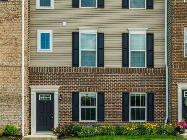 1666 N Eckert Lane , Cuyahoga Falls, OH 44313