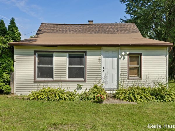 305 Crescent Street, Watervliet, MI 49098