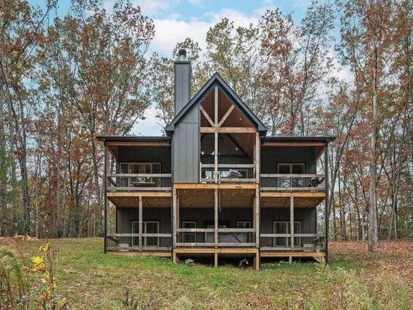 284 Lees Ride , Mccaysville, GA 30555