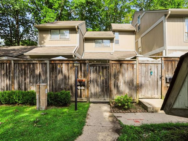 4235 Larkspur Trace , Indianapolis, IN 46237