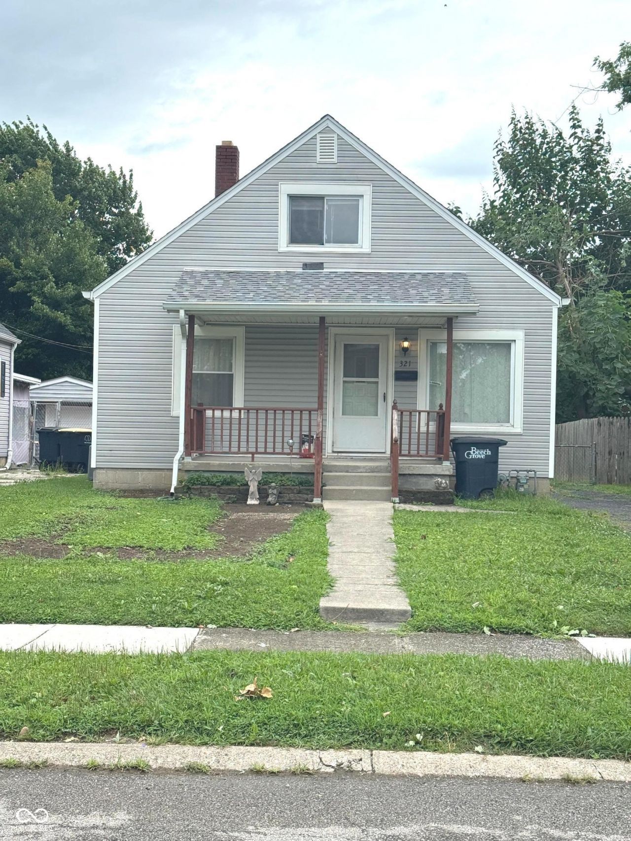 321 N 16th Avenue, Beech Grove, IN 46107 Main Photo