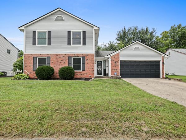 7460 Southern Lakes Drive, Indianapolis, IN 46237