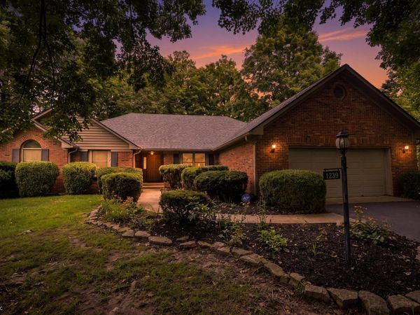 1239 S Peace Street , Greenfield, IN 46140