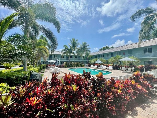 1460 NE 18th St , Unit 102, Fort Lauderdale, FL 33305