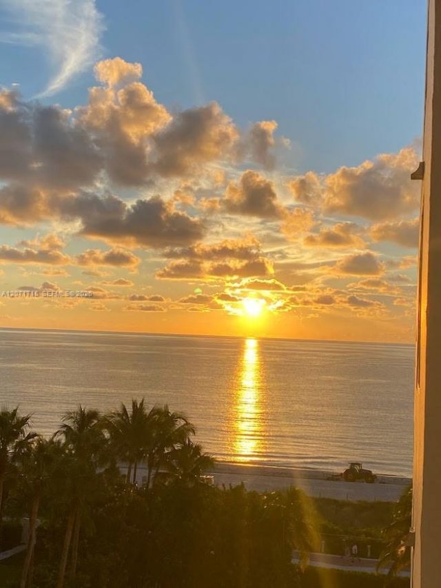 5005 Collins Ave , Unit 722, Miami Beach, FL 33140 Photo