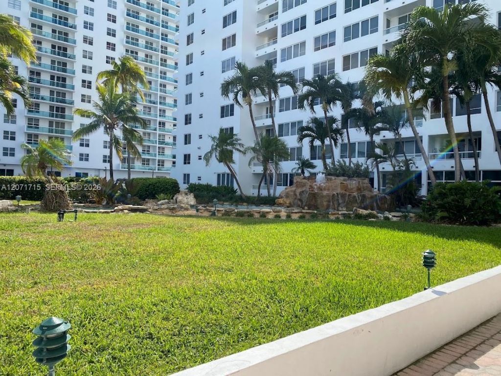 5005 Collins Ave , Unit 722, Miami Beach, FL 33140 Photo