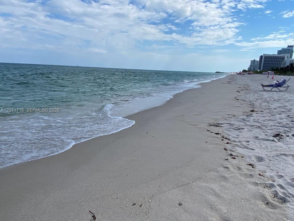 5005 Collins Ave , Unit 722, Miami Beach, FL 33140 Photo