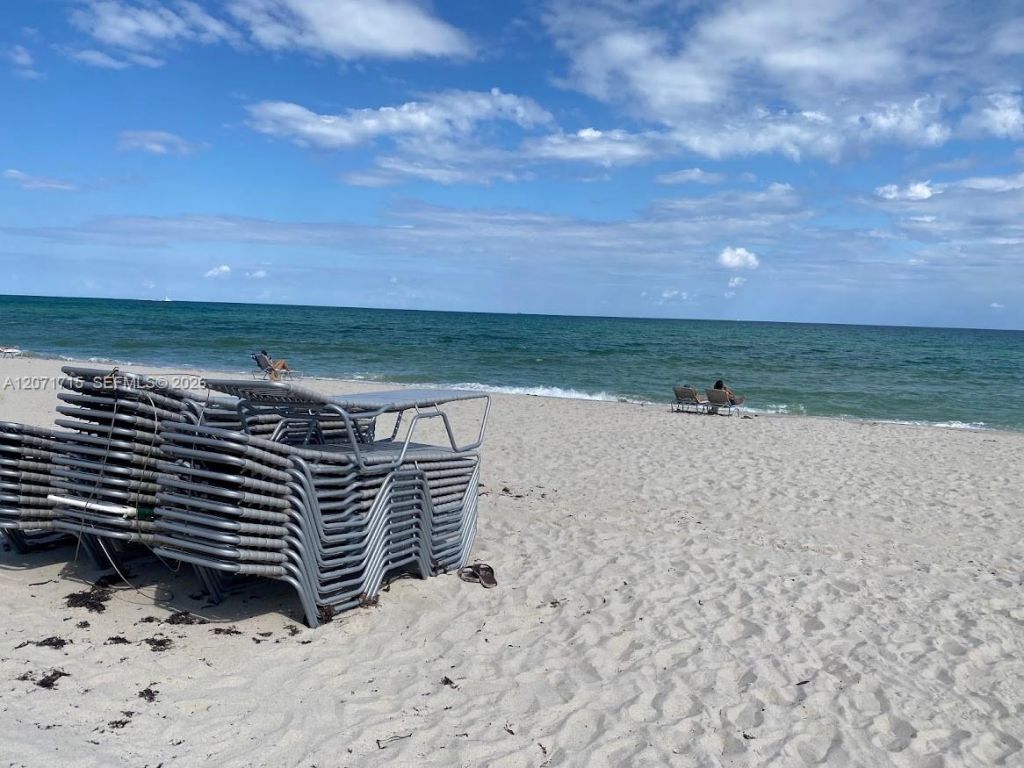 5005 Collins Ave , Unit 722, Miami Beach, FL 33140 Photo