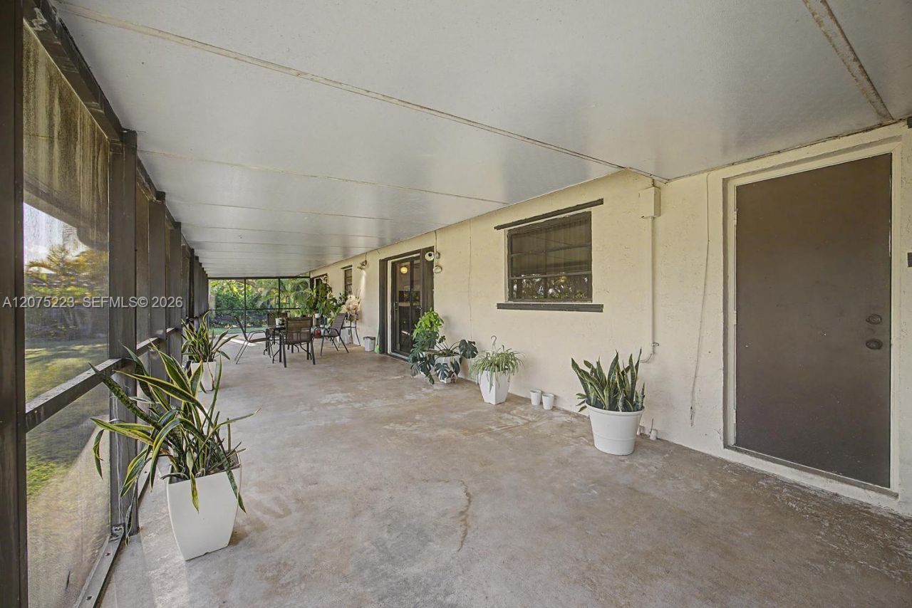 16880 SW 278th St, Homestead, FL 33031 Photo