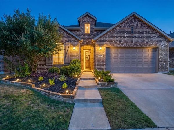 917 Meadows Drive, Argyle, TX 76226