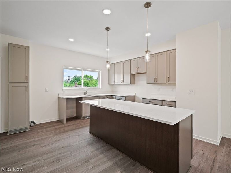 3274 Warren Road , Unit 1, Cleveland, OH 44111 Photo 12