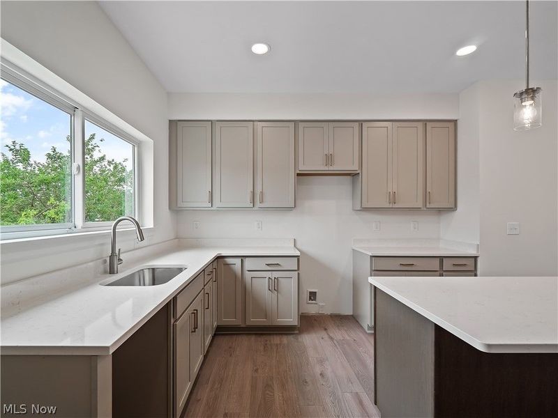 3274 Warren Road , Unit 1, Cleveland, OH 44111 Photo 17