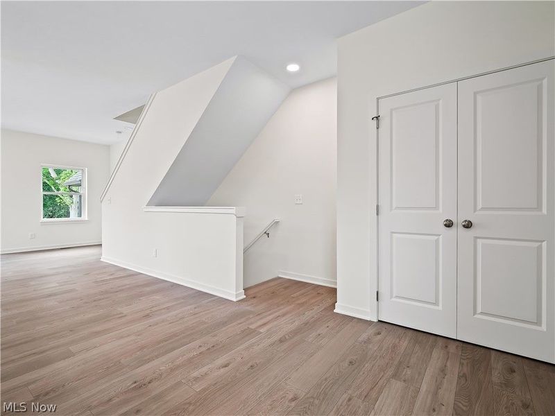 3274 Warren Road , Unit 1, Cleveland, OH 44111 Photo 9