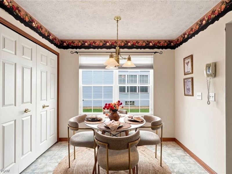 30890 Iris Court, North Olmsted, OH 44070 Photo 13