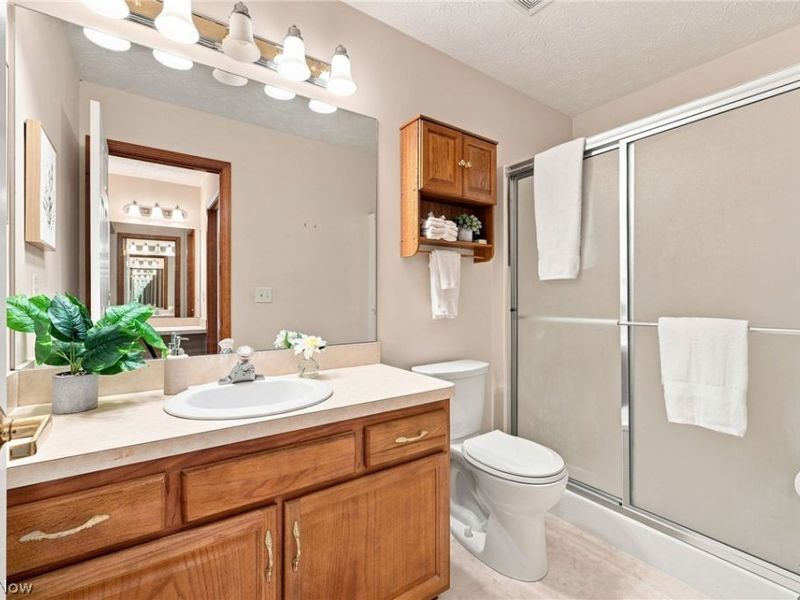 30890 Iris Court, North Olmsted, OH 44070 Photo 25