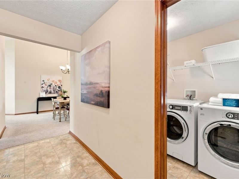 30890 Iris Court, North Olmsted, OH 44070 Photo 3