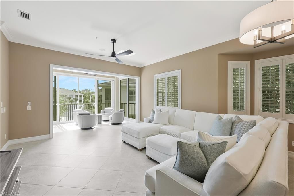 795 Bentwater Cir , Unit 204, Naples, FL 34108 Photo