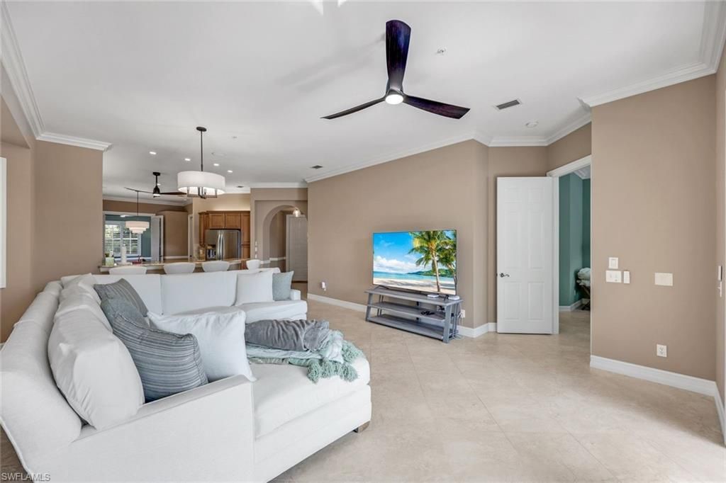 795 Bentwater Cir , Unit 204, Naples, FL 34108 Photo