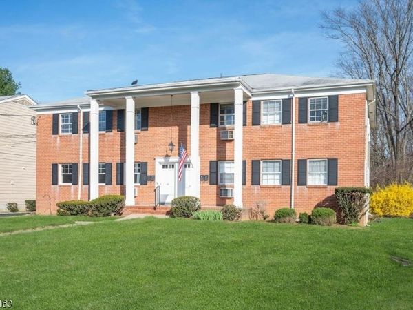 80 E Main St, Unit 6, Mendham, NJ 07945