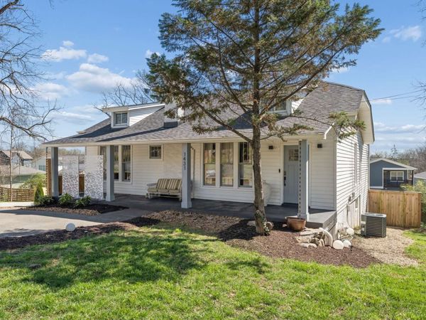 1431 Porter Rd , Nashville, TN 37206