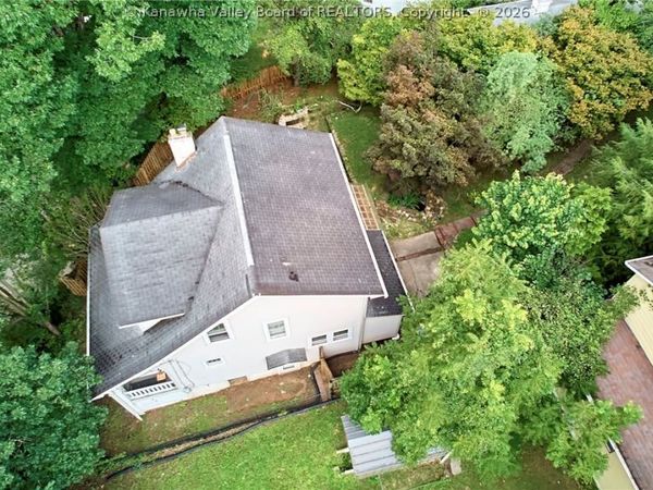 946 Mathews Avenue, Charleston, WV 25302