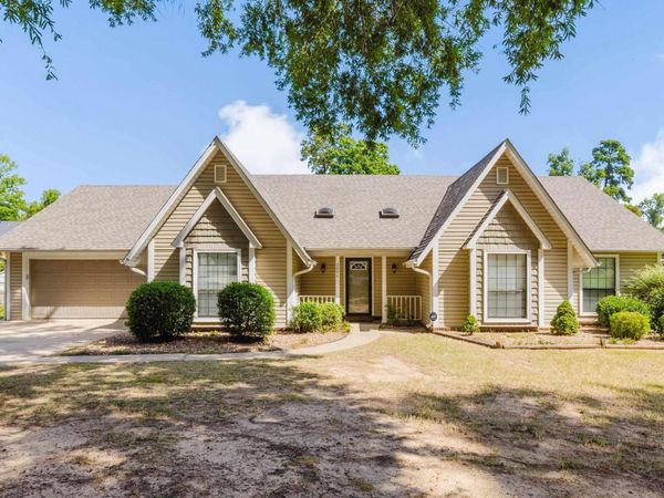 2004 N Fox Trail, Benton, AR 72019