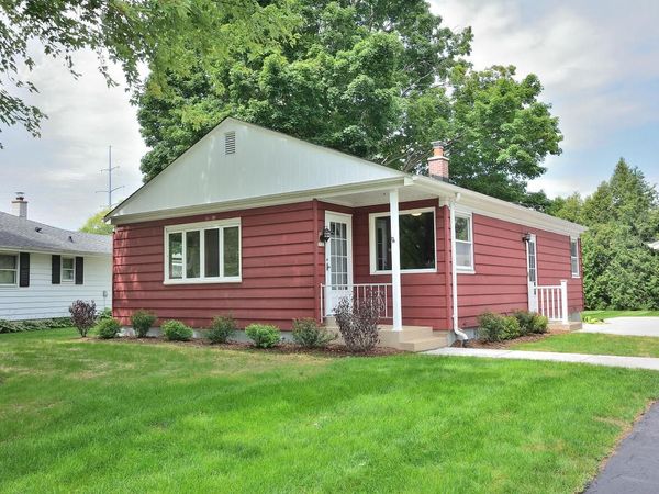3122 W Rochelle AVENUE, Glendale, WI 53209