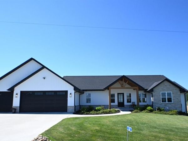 3765 WESTPOINT ROAD, Suamico, WI 54313