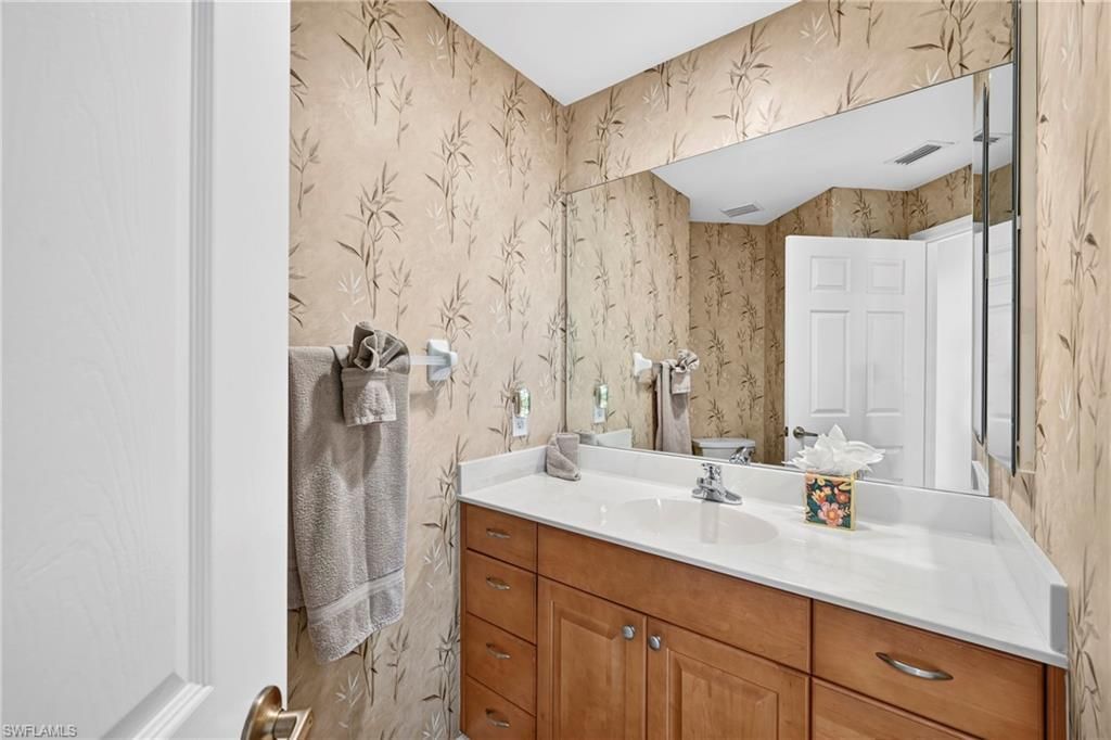 20231 Burnside Pl , Unit 403, Estero, FL 33928 Photo