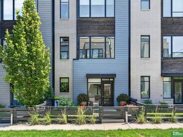 1207 S 10 Court, Omaha, NE 68108