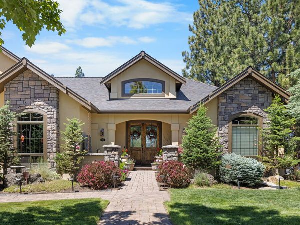 19151 Mount Shasta Court, Bend, OR 97703