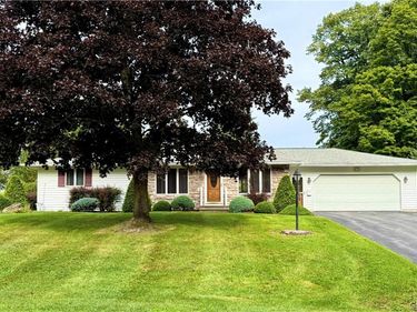 155 Valley View Road , New Hartford, NY 13413
