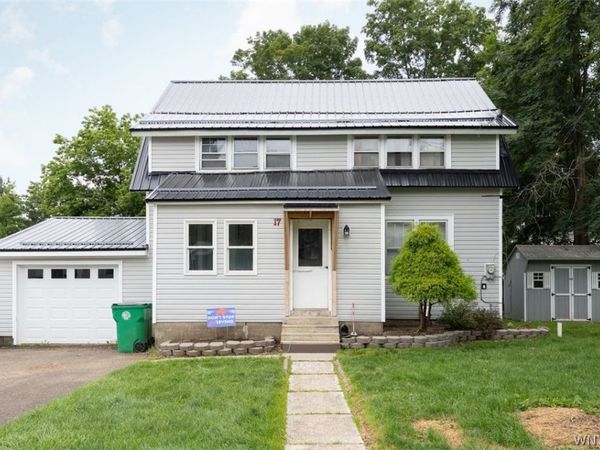 17 Maple Avenue , Springville, NY 14141