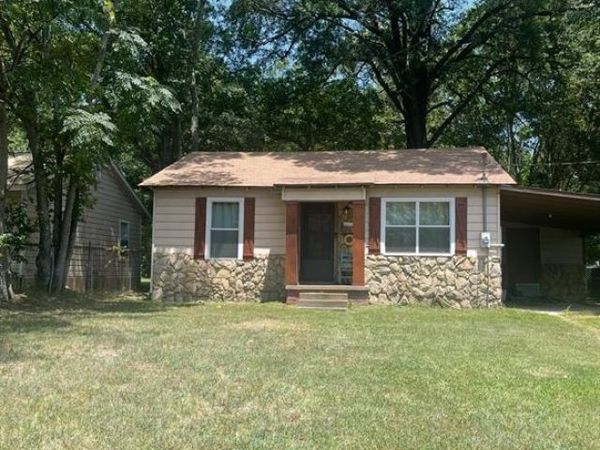 1306 W 10th Street , Mount Pleasant, TX 75455
