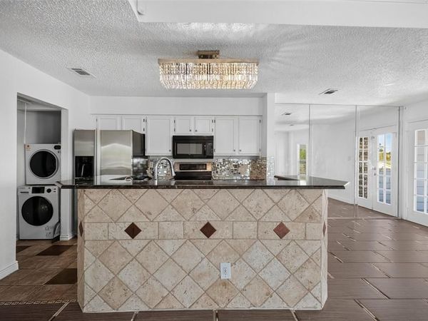 3404 Country Club Drive W, Unit 264, Irving, TX 75038