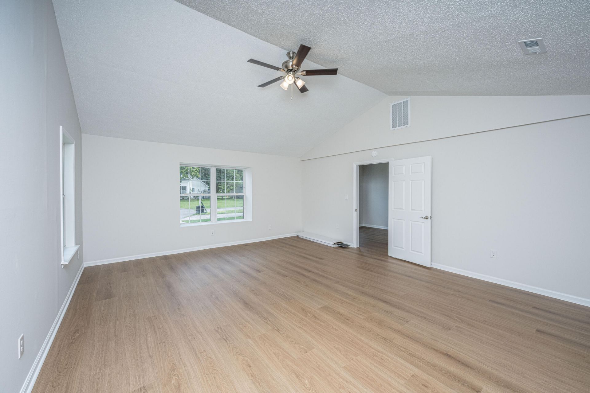 108 Palm Court Photo 28