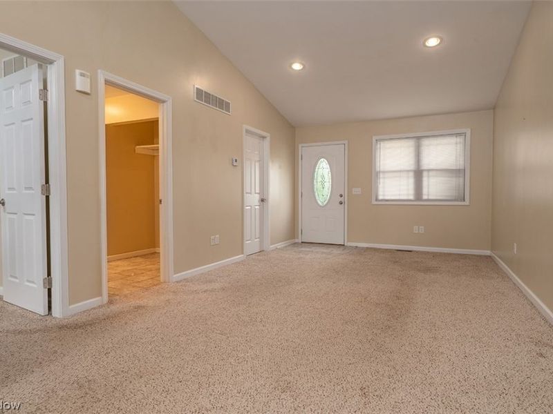314 - 318 Esther Court NW, New Philadelphia, OH 44663 Photo 11