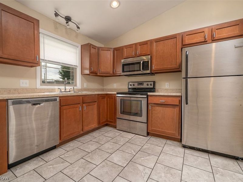 314 - 318 Esther Court NW, New Philadelphia, OH 44663 Photo 12
