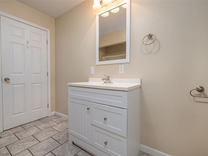 314 - 318 Esther Court NW, New Philadelphia, OH 44663 Photo 15