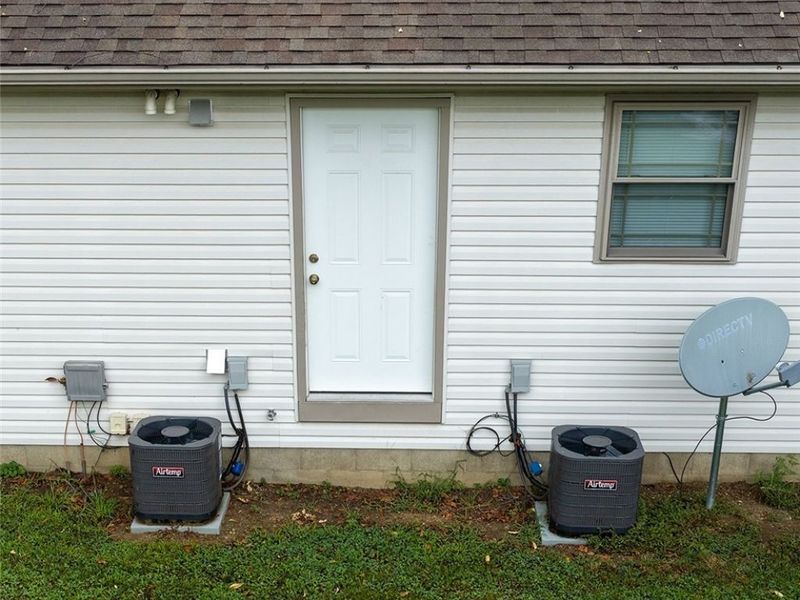 314 - 318 Esther Court NW, New Philadelphia, OH 44663 Photo 6