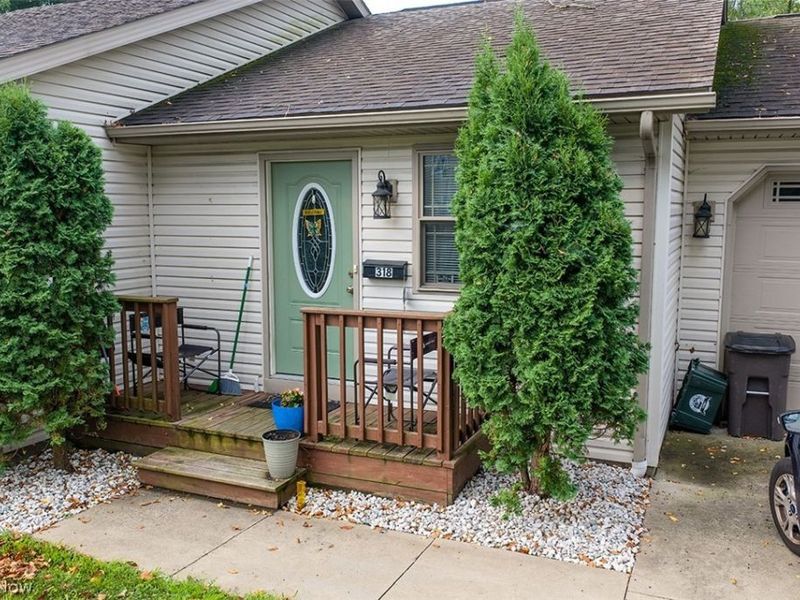 314 - 318 Esther Court NW, New Philadelphia, OH 44663 Photo 9