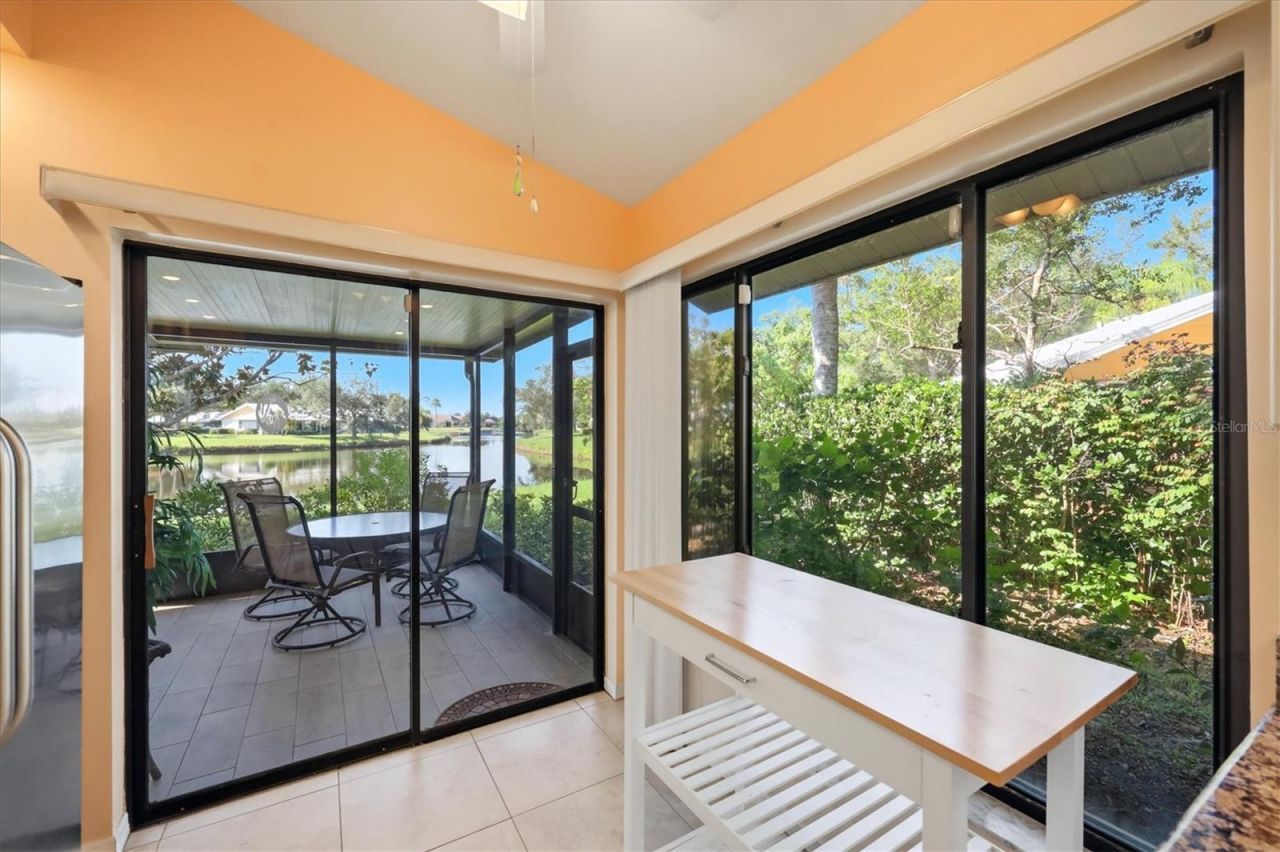 214 Southampton Drive, Unit 327, Venice, FL 34293 Photo