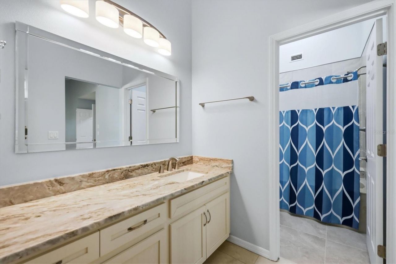 214 Southampton Drive, Unit 327, Venice, FL 34293 Photo