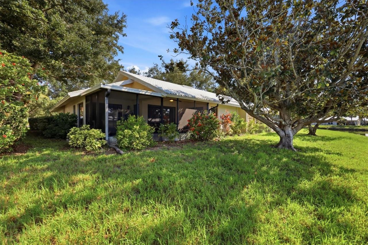 214 Southampton Drive, Unit 327, Venice, FL 34293 Photo