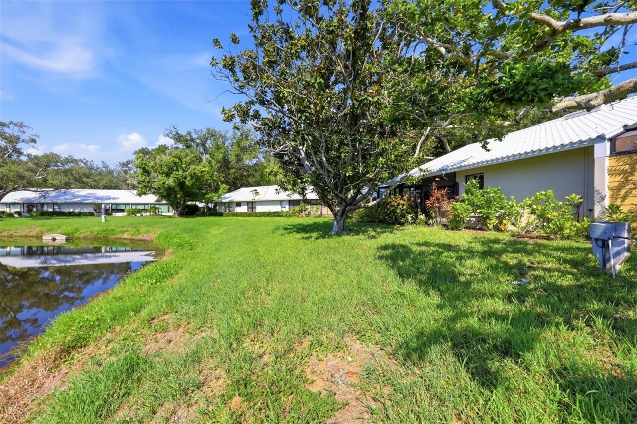 214 Southampton Drive, Unit 327, Venice, FL 34293 Photo